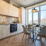 Appartement Living & Lifestyle - - By Hello Sea Homes