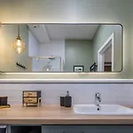 Living & Lifestyle - - By Hello Sea Homes Appartement *