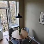 Living & Lifestyle - - By Hello Sea Homes Appartement